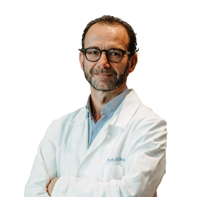 Il Dottor Giuseppe Checcucci è specializzato in Chirurgia della Mano e della Spalla. Si occupa della diagnosi e della cura delle patologie dell'Arto Superiore nel Centro Symcro presso gli ambulatori Esculapio di Pisa